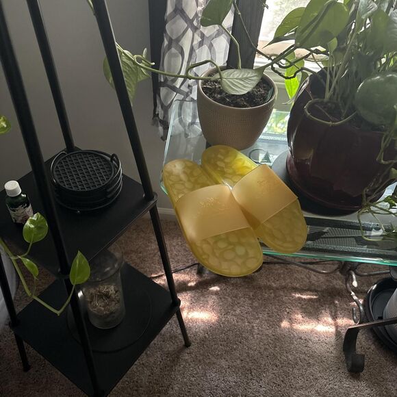 Coach Men's Yellow Slides - Picture 4 of 7